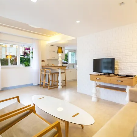 103 Apartment *